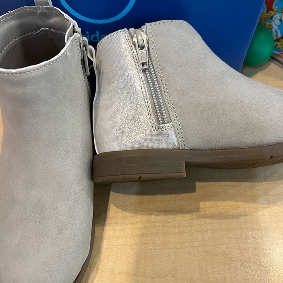 Stride Rite Fashion Boot - Picture 2 of 3